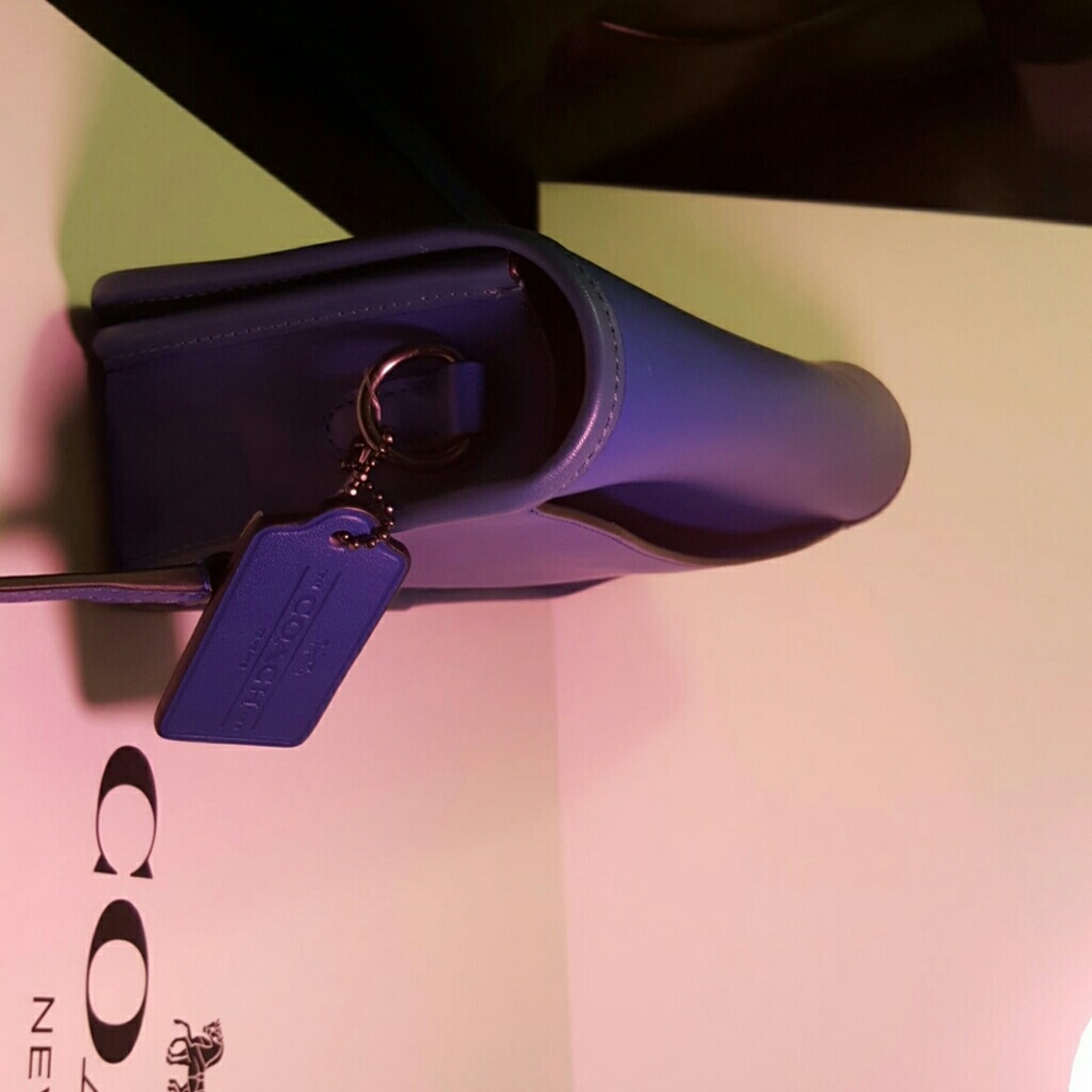 BRAND NEW COACH Dinky in blue glovetanned leather - Picture 2 of 4