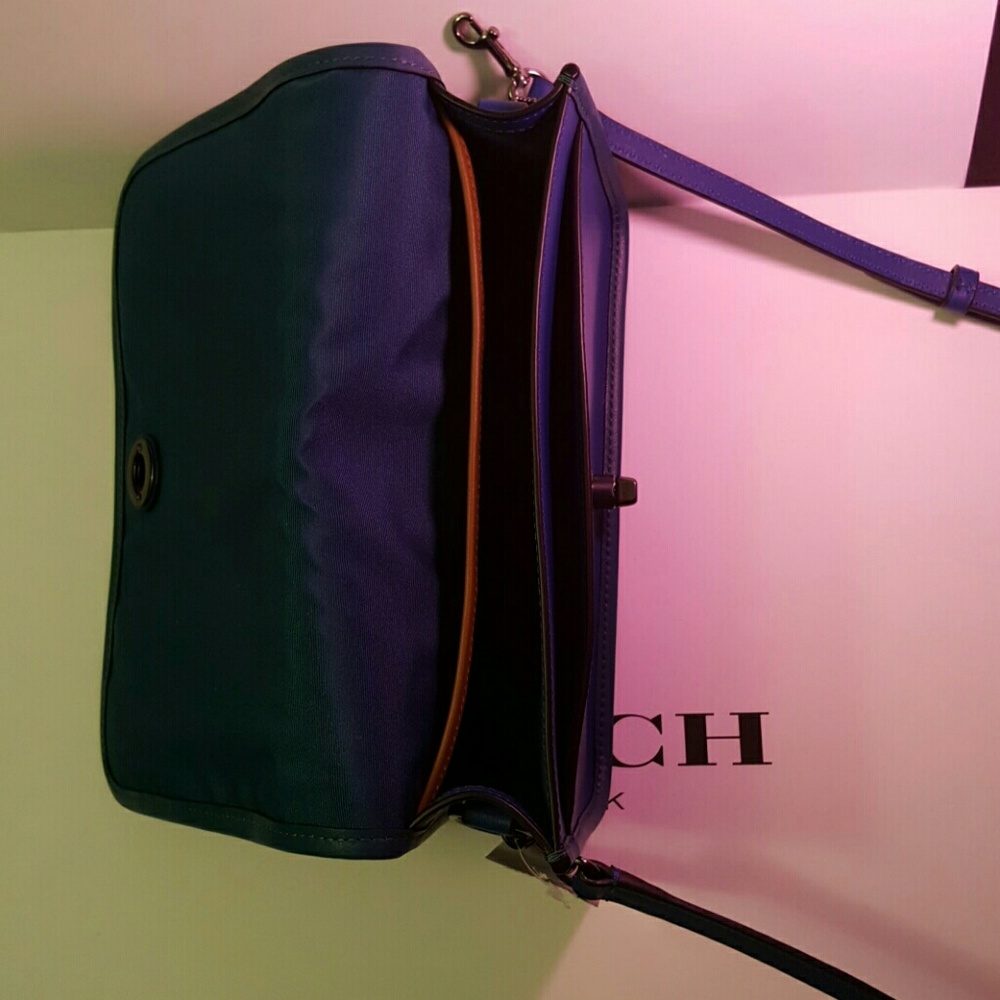 BRAND NEW COACH Dinky in blue glovetanned leather - Picture 3 of 4