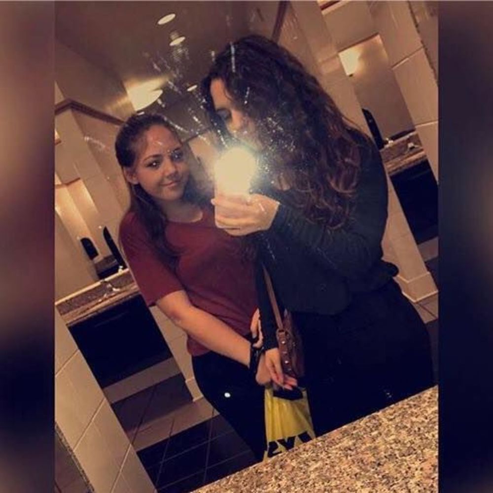 Meet your Posher, Sophia