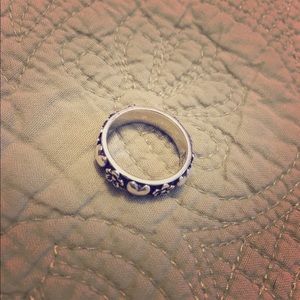 James Avery hearts and flowers ring (retired)