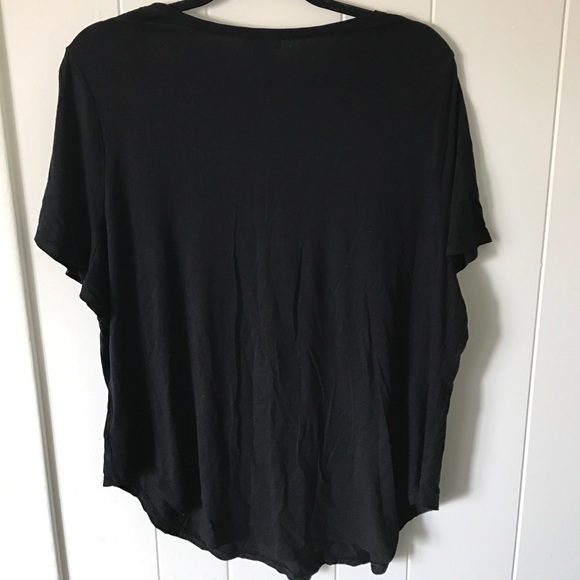 Scoop neck tee shirt - Picture 2 of 3