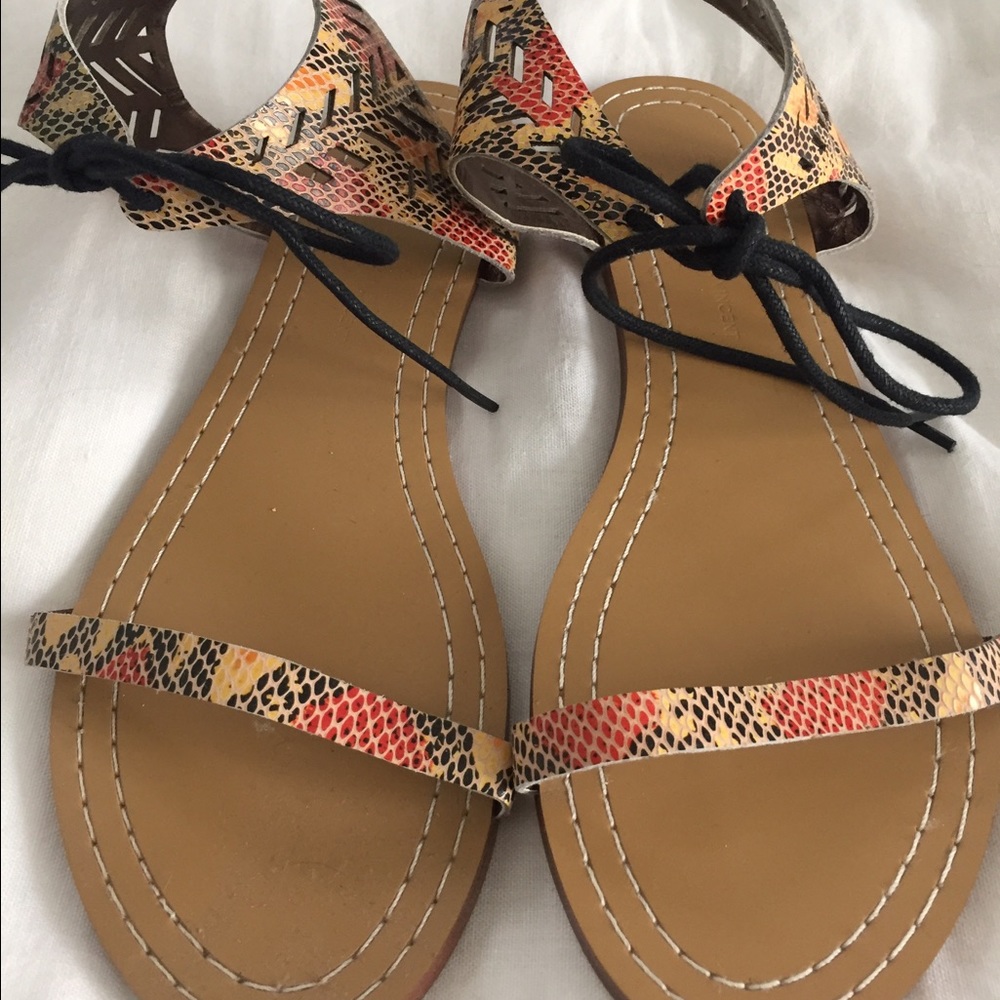 Cynthia Vincent flats