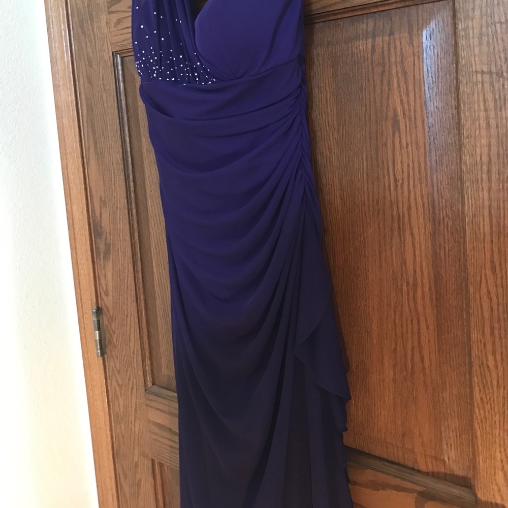 Prom Dress - Picture 2 of 5