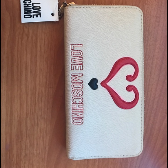 Moschino Accessories - Moschino accordion wallet