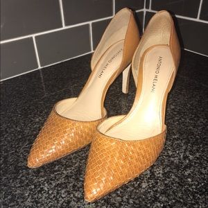 Antonio Melani pumps