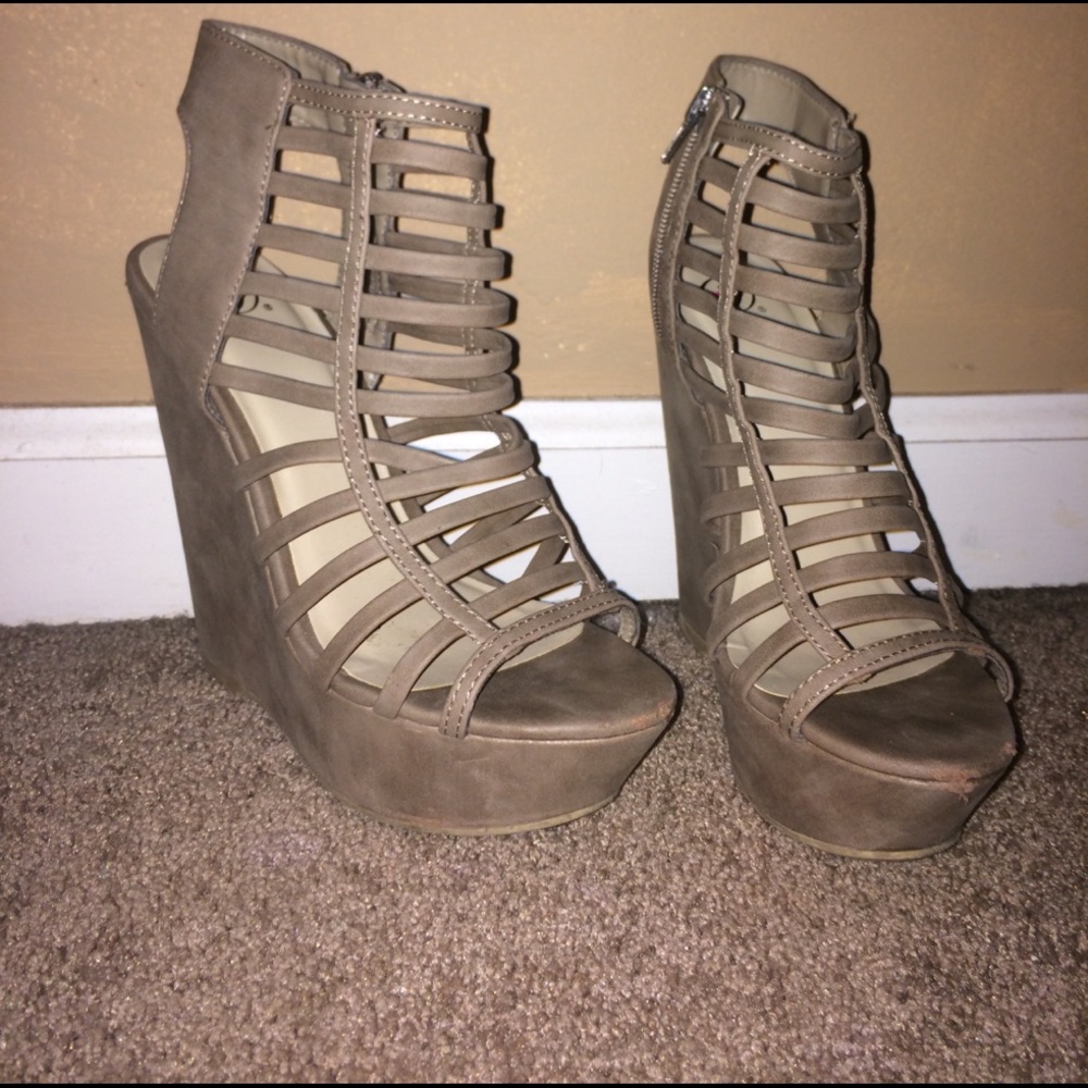 Taupe wedges