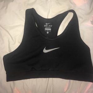 Black nike sports bra