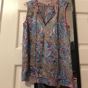 Colorful sleeveless top