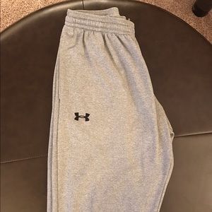 Under Armour fleece pants - Size Large - Mens