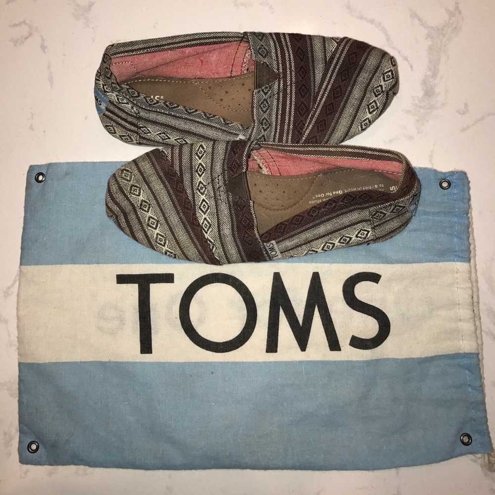 Toms shoes