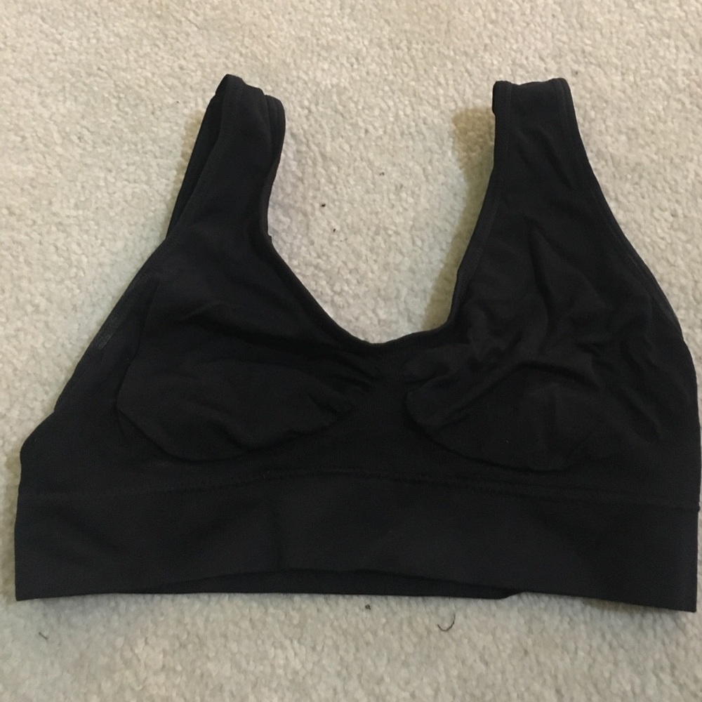 Enie black sports bra