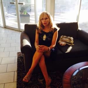 Meet your Posher, Monica