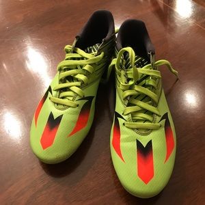 Adidas Messi 15.2 soccer cleats size 8