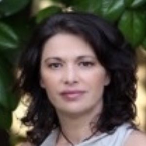 Meet your Posher, Ana maria