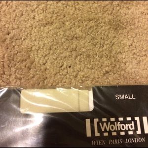 Wolford tights off white 1007 small