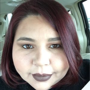 Meet your Posher, Ana