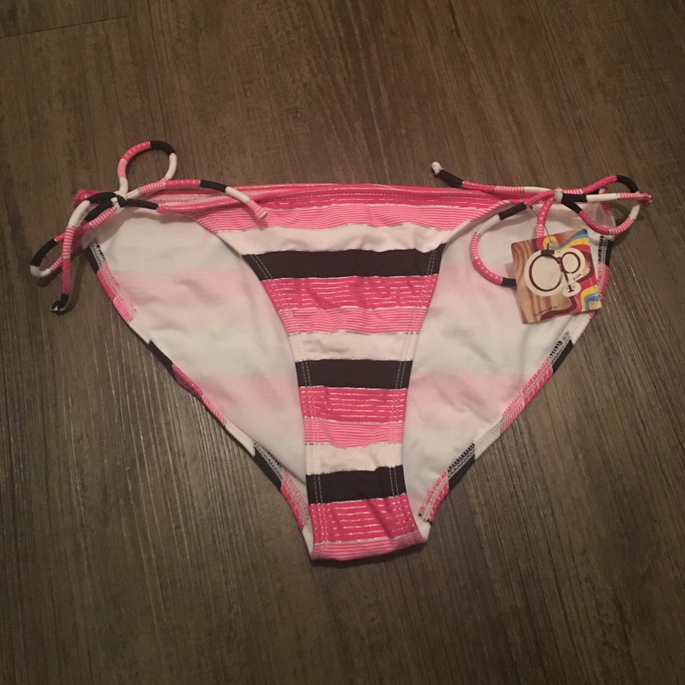 NWT bikini bottoms