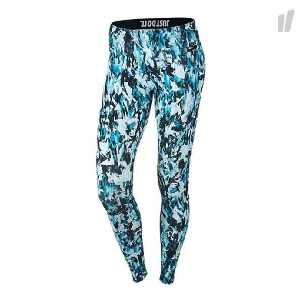 👟💪🏻Nike Women's LEG-A-SEE Legging 👟💪🏻