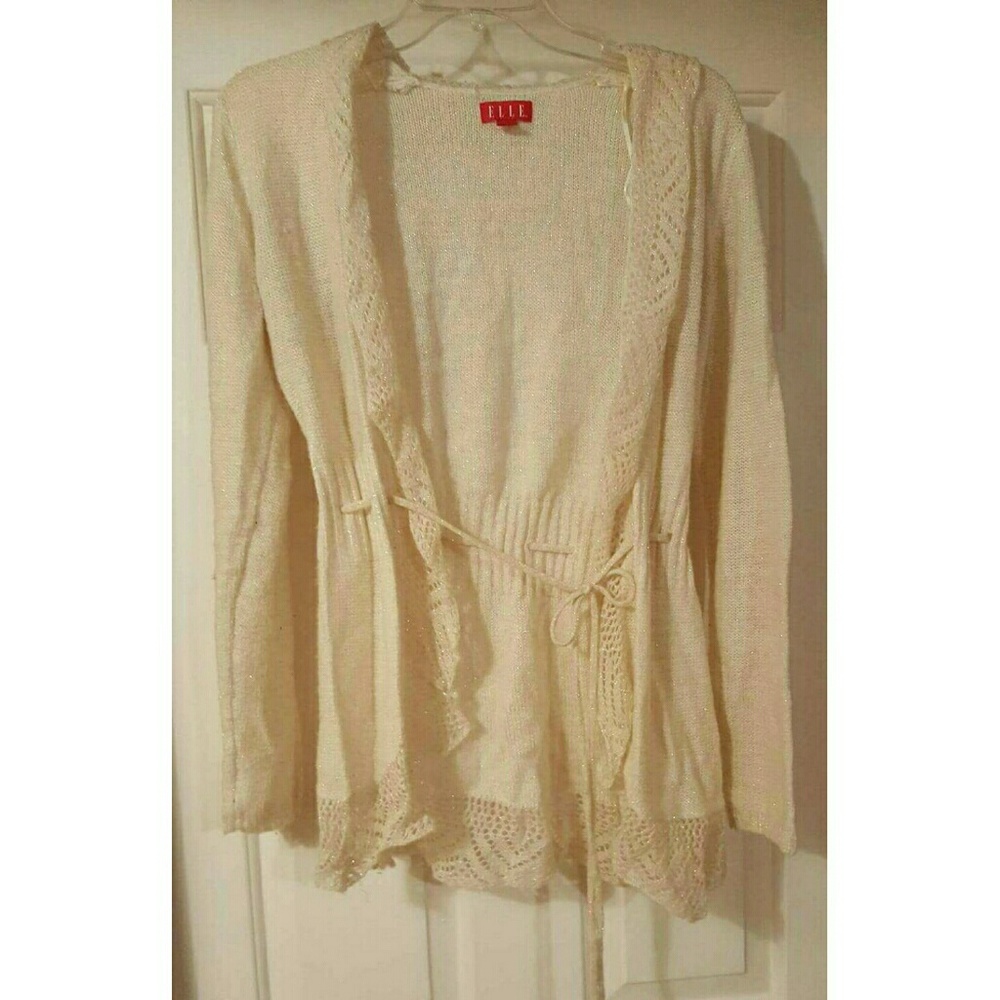 Elle sweater, size small