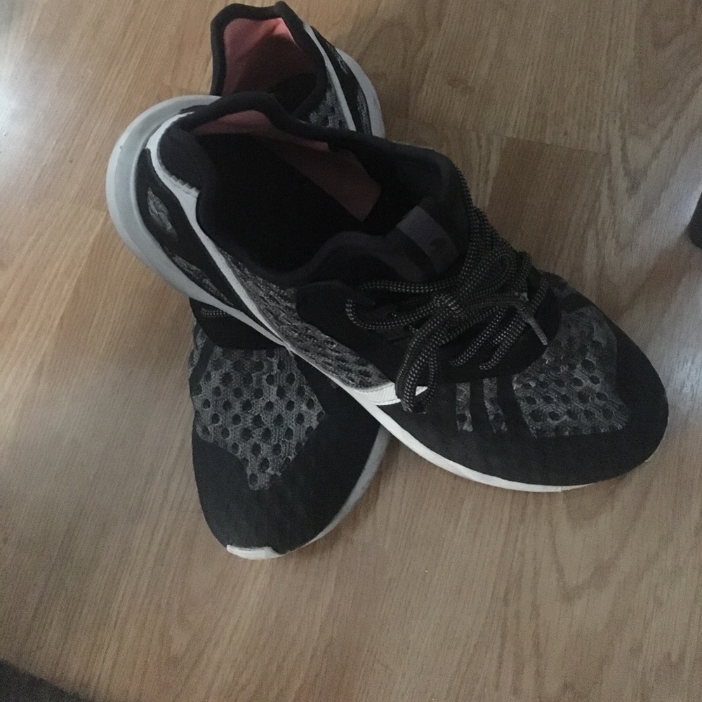 Adidas tubular