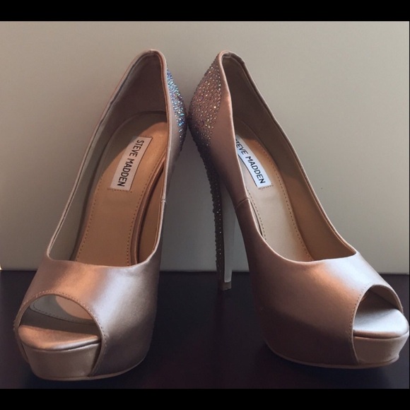 Steve Madden Playy-R - Picture 1 of 5