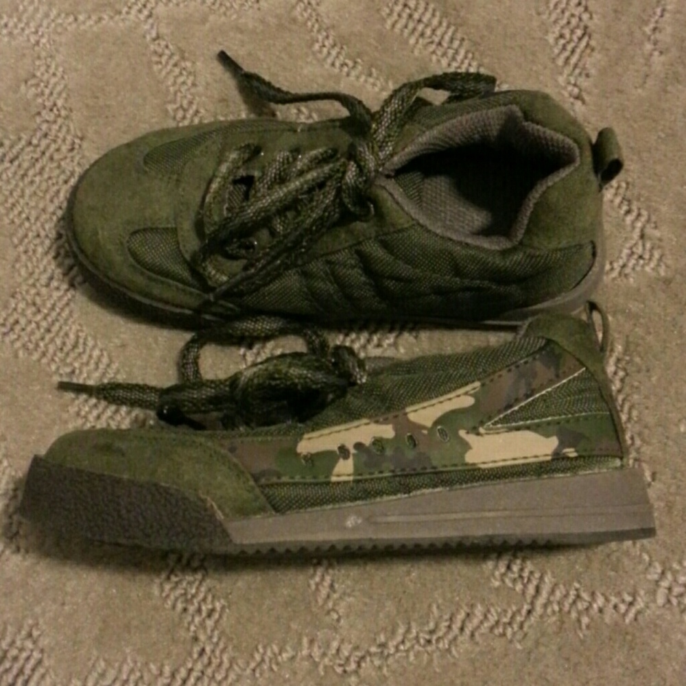 Boys camouflage green shoes (11)
