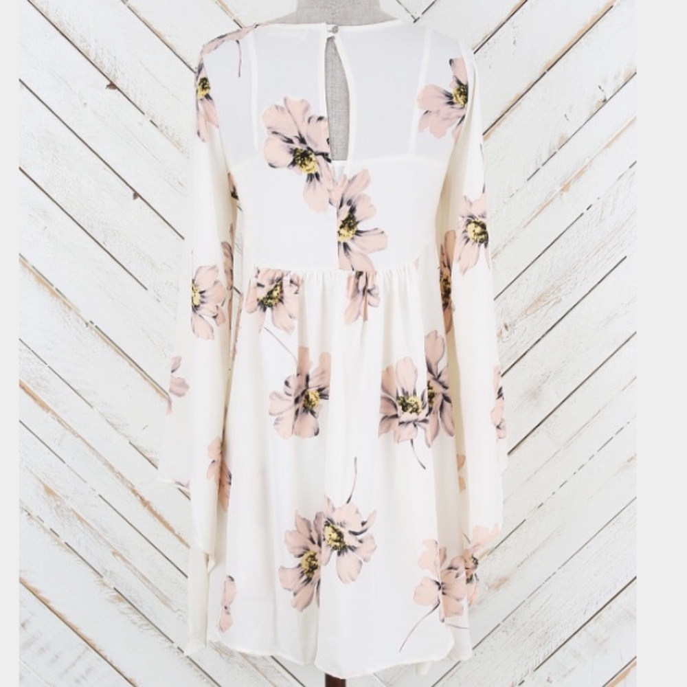 floral dress - Picture 3 of 4
