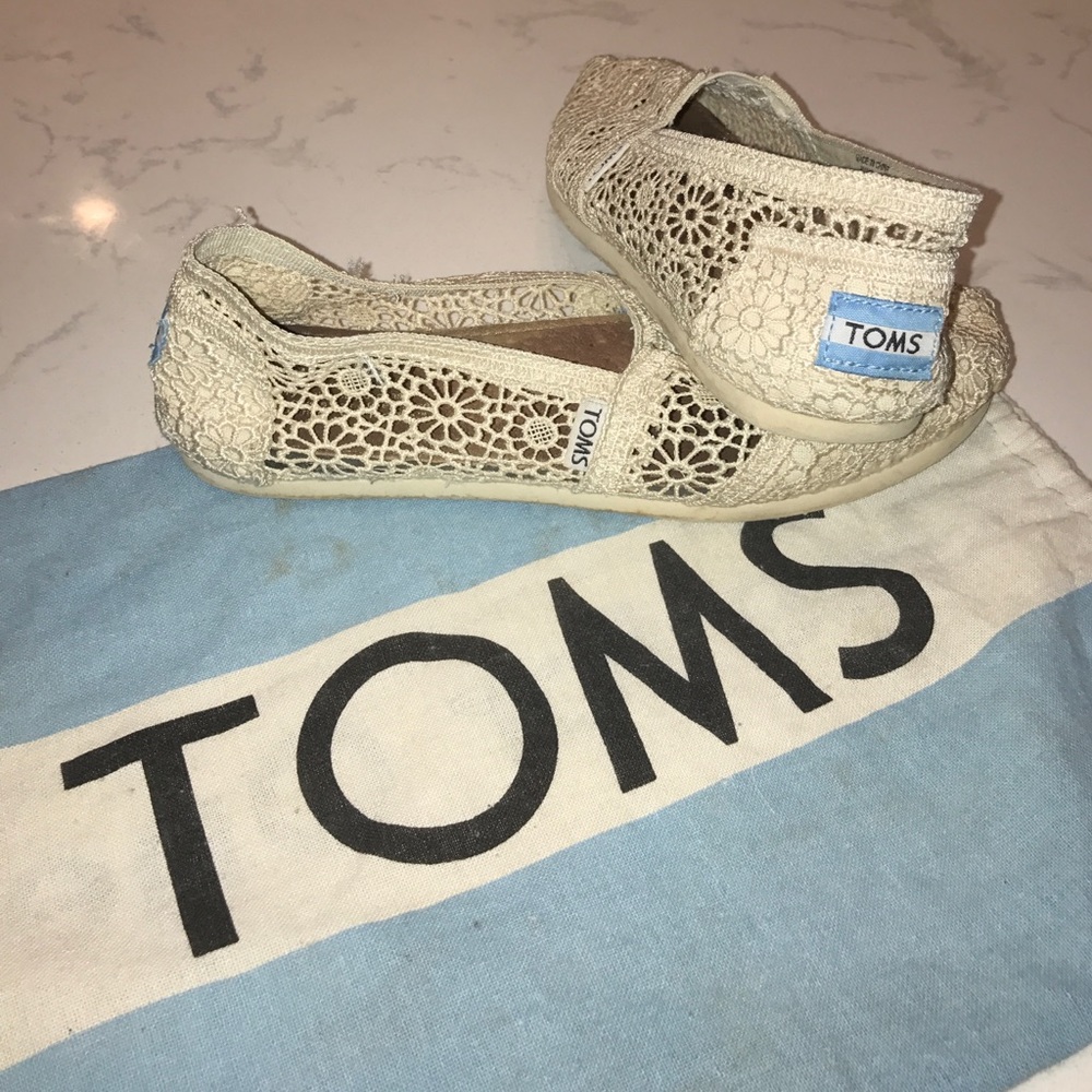 TOMS cream floral