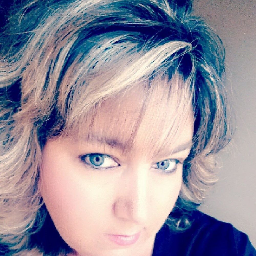 Meet your Posher, Marsha