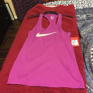 Racerback Nike workout tank top!