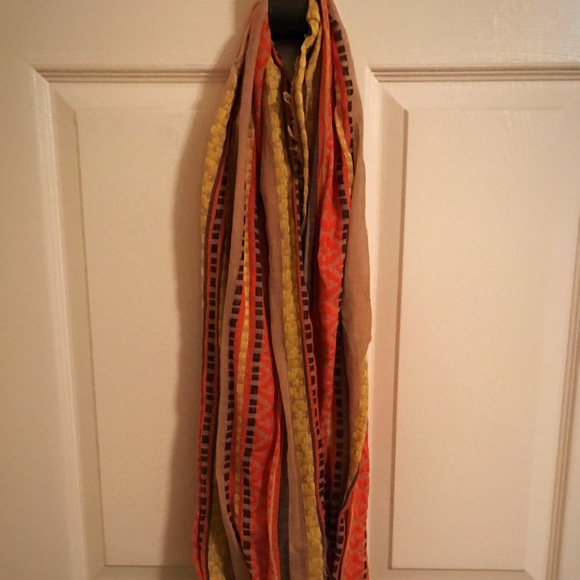 Infinity scarf - Picture 3 of 3