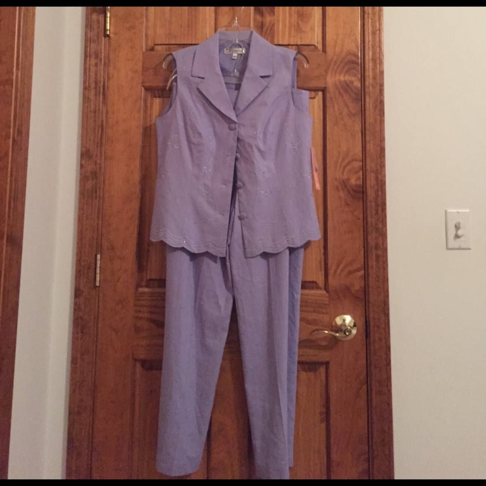 Dress Barn lavender summer pant suit