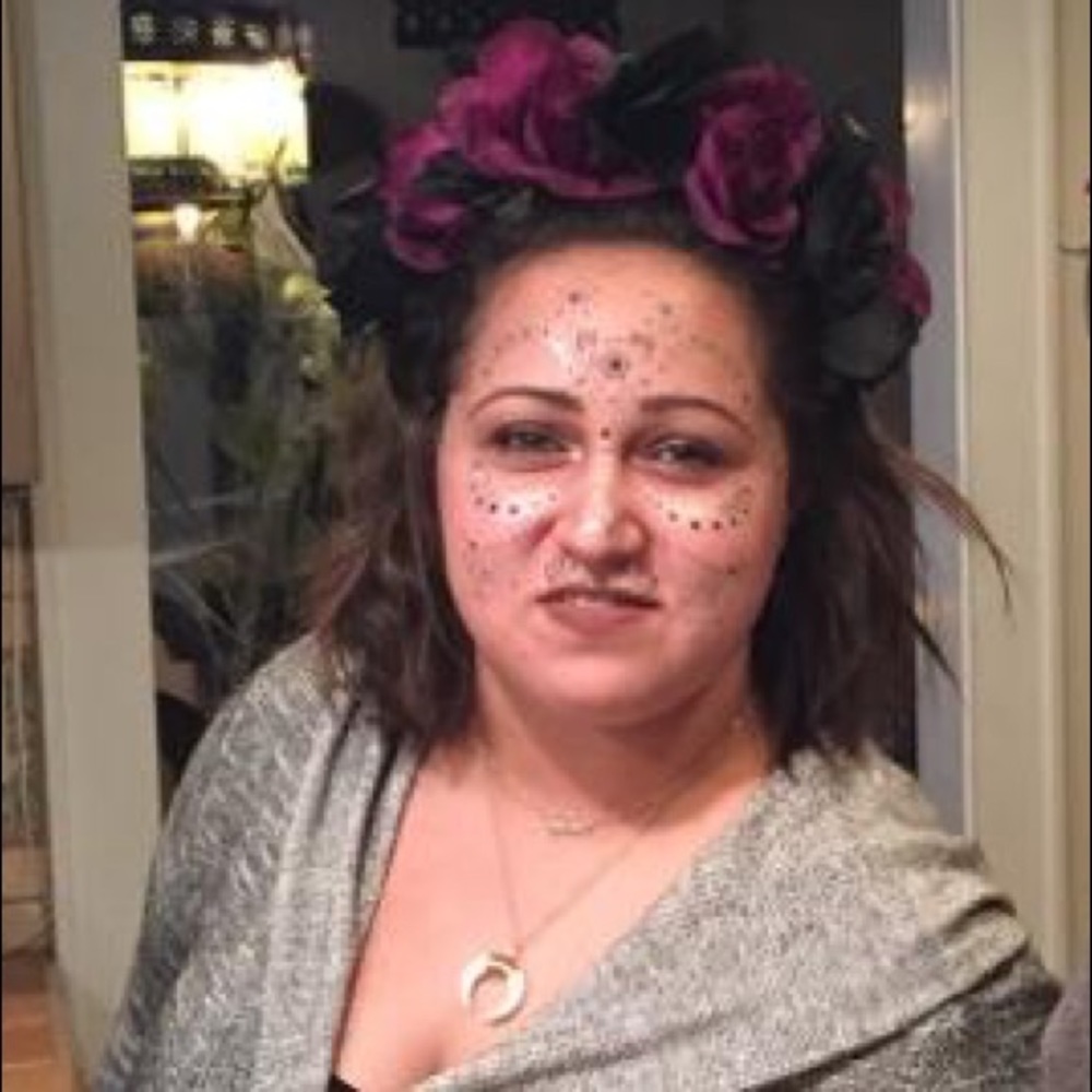 Meet your Posher, Sabrina