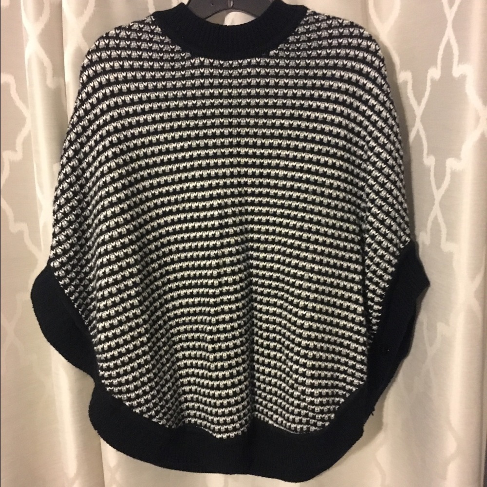 Poncho sweater