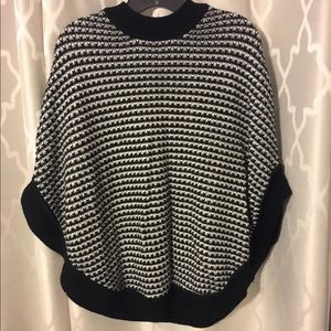 Poncho sweater