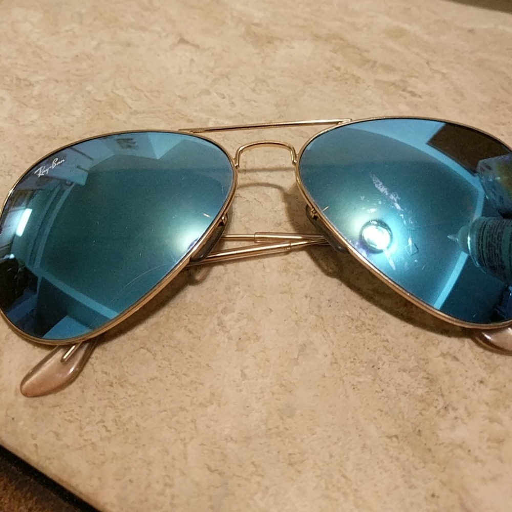 Ray Ban Aviators color mirror frames