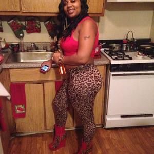 Meet your Posher, Latoya