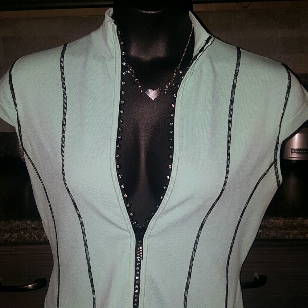 Belldini womens jeweled zipper blouse