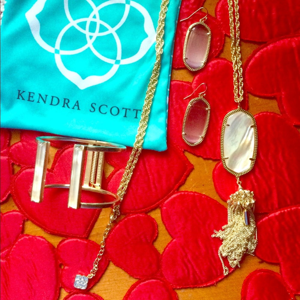 Kendra Scott gold tone trio