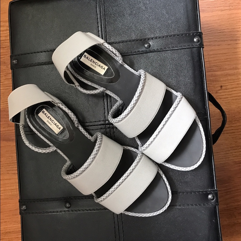 BALENCIAGA GREY LEATHER TRIM SANDALS