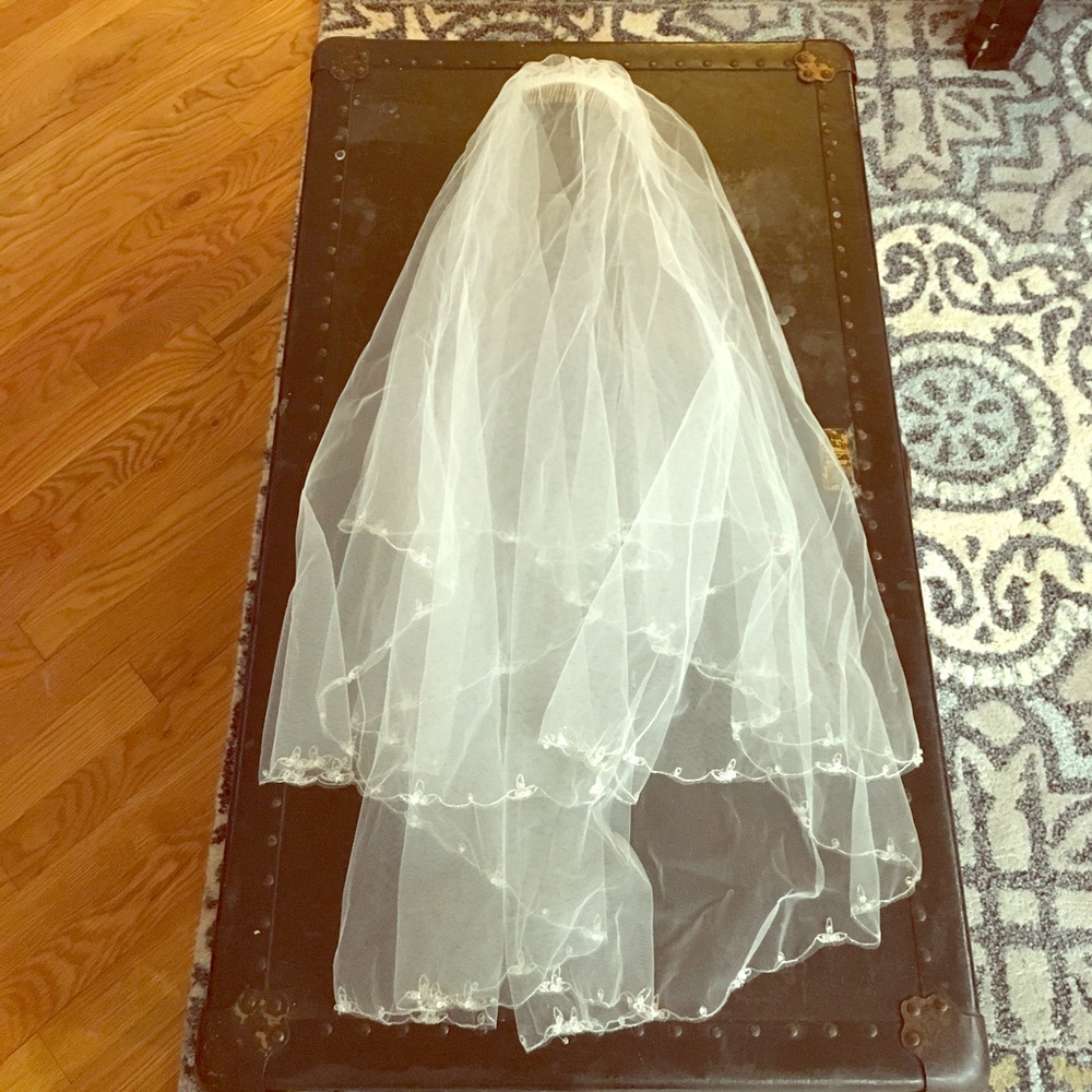 Elegant Ivory Wedding Veil Bridal Illusion