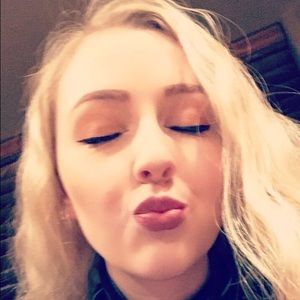 Meet your Posher, Sierra