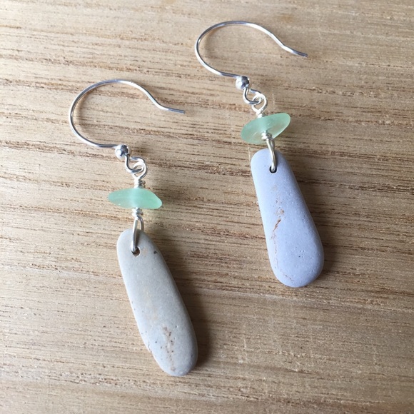 Jewelry - Seaglass & Beach Pebble Earrings ☀️