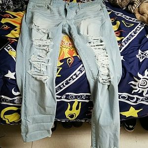 Never Worn Ripped American Eagle Skinny Jeans
