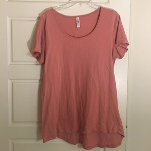 XL LuLaRoe Classic Tee