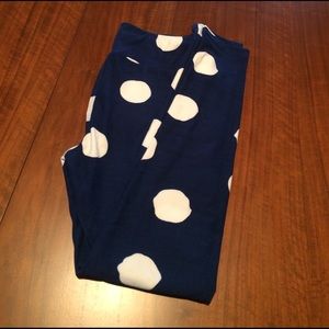 BNWT Lularoe OS leggings blue with white dots