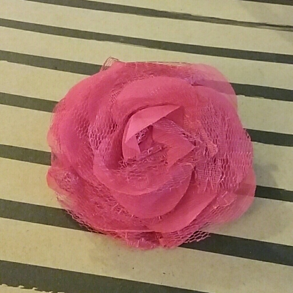 Pink Rosette clip by 31