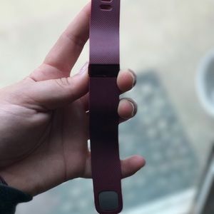 Fitbit Charge sz. SMALL color= BURGUNDY