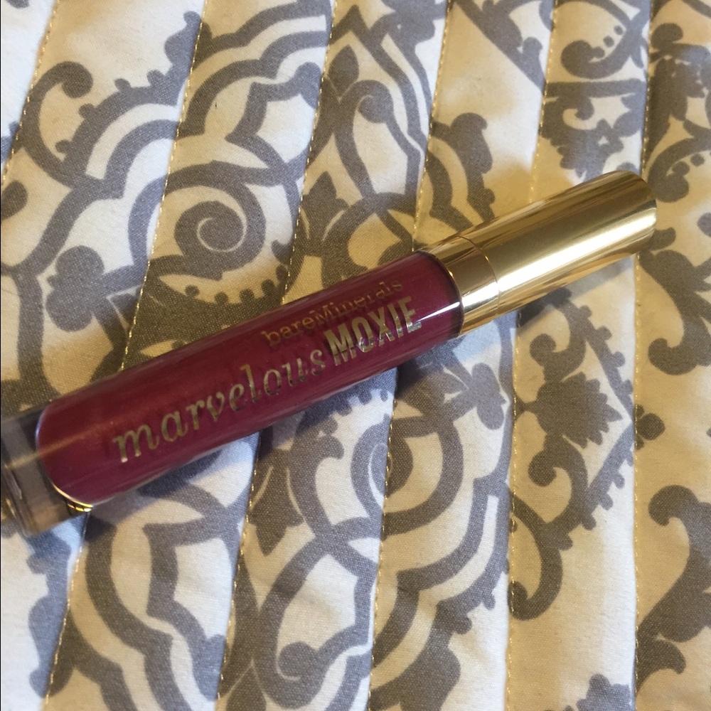 ✨BRANDNEW✨bareMinerals Lip Gloss in "Best Dressed"