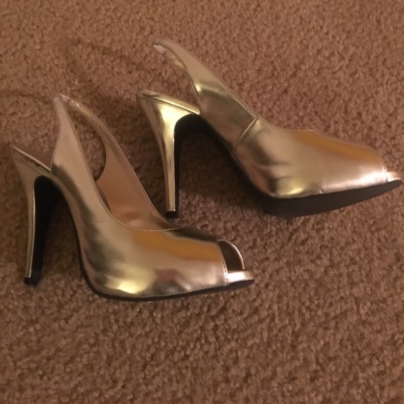 Pep toe pumps - Picture 2 of 2